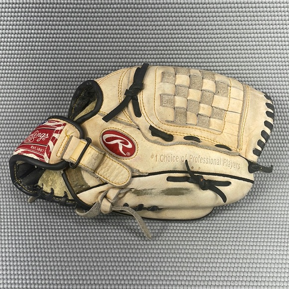 Rawlings Games Rawlings 1 14 Baseball Glove Model Rbg1125c Rht Poshmark